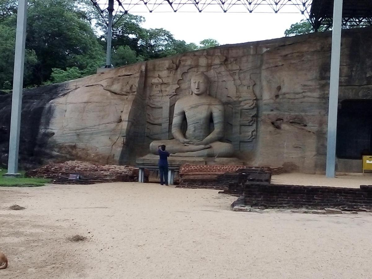 Bandula Home Stay Sigiriya Esterno foto