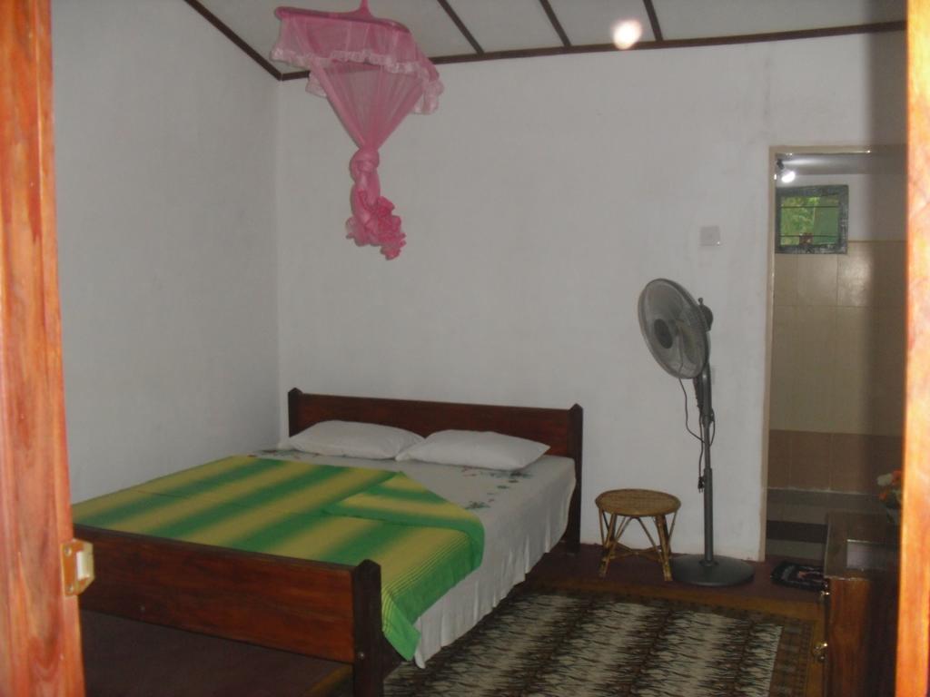 Bandula Home Stay Sigiriya Esterno foto